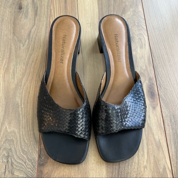 Braided Leather NATURALIZER Mule Sandal - Picture 2 of 10